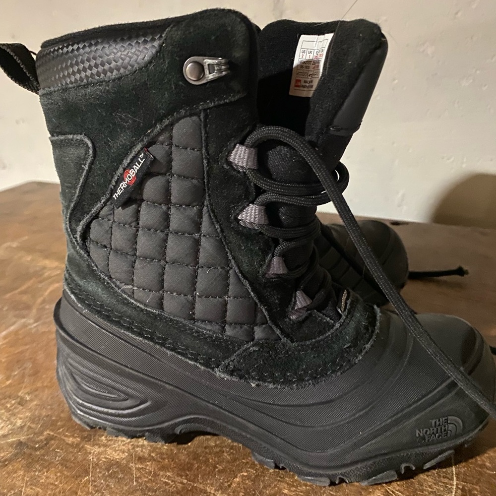 Kids New Balance winter boots